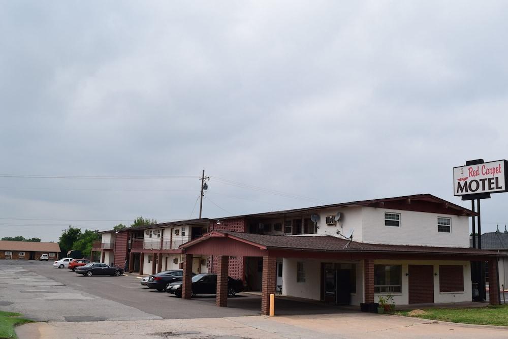 Red Carpet Motel photo 1
