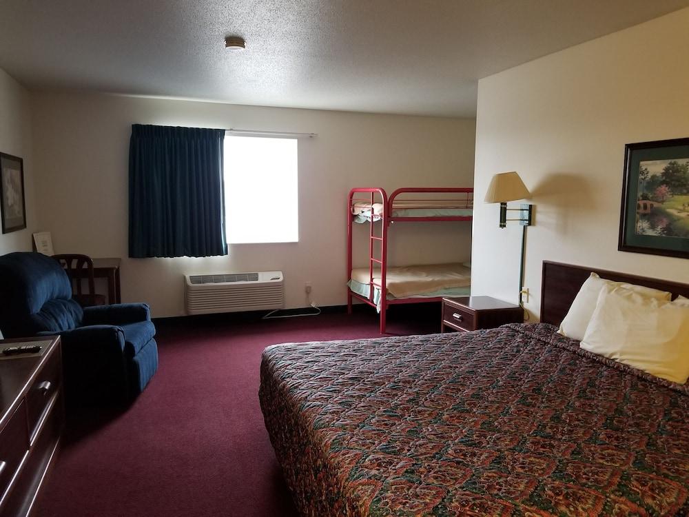 Bilmar Inn & Suites by Hotel O Hwy 77 photo 28