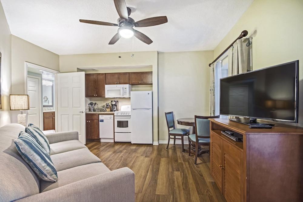 Club Wyndham Cypress Palms photo 16