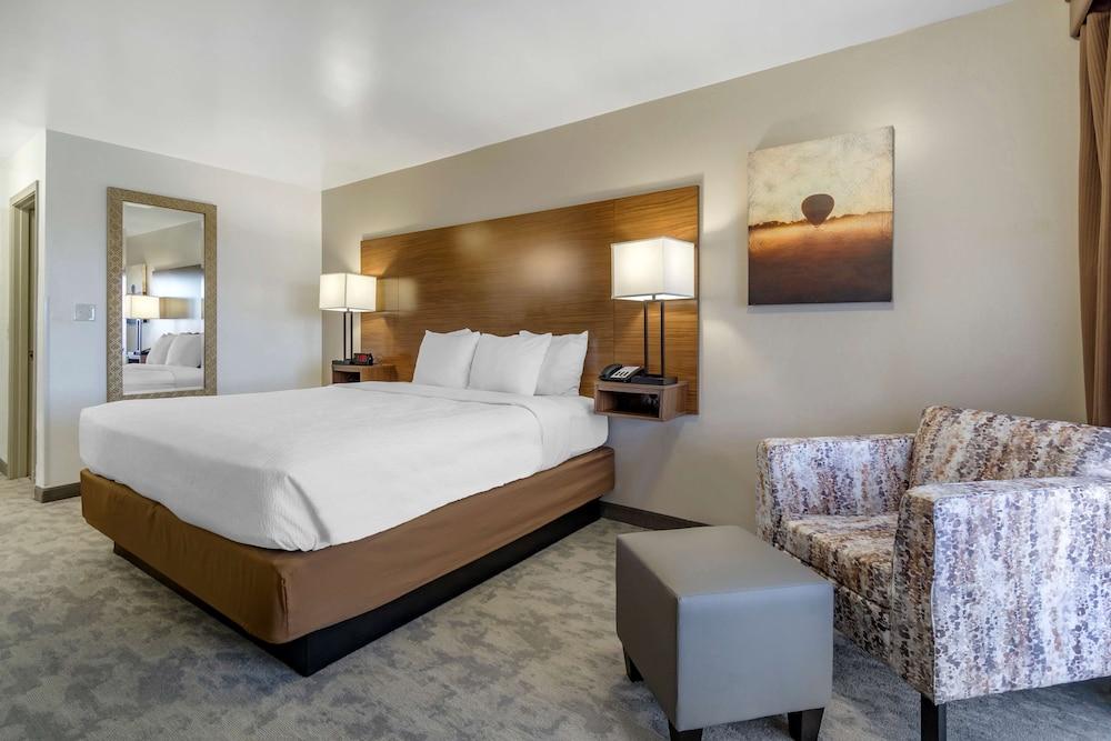 Best Western Plus Lake Front Hotel photo 18