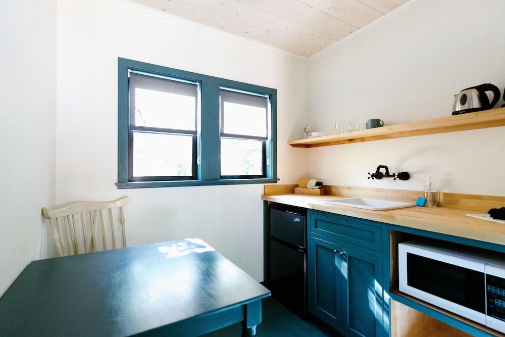 Piety Hill Cottages photo 24