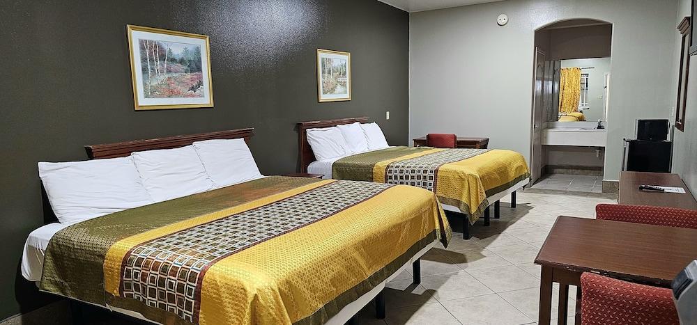 Texas Inn and Suites RGV photo 52