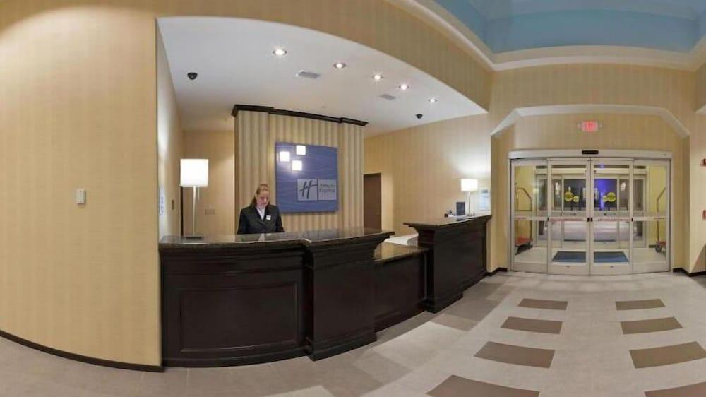 Holiday Inn Express Hotel & Suites Okmulgee by IHG photo 6