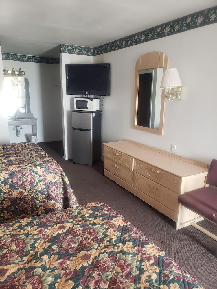 camlot inn motel photo 7
