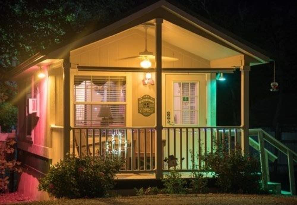 Old Irish Inn photo 2