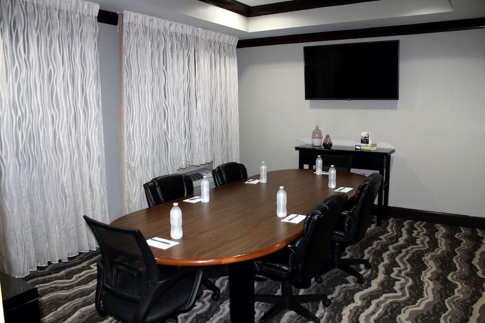 Sonesta ES Suites Fort Lauderdale Plantation photo 11