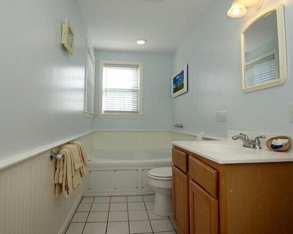 Colonial Acres Resort photo 35