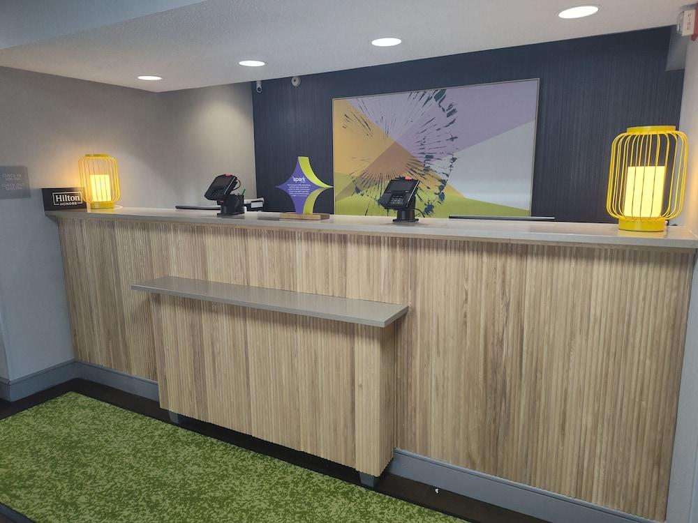 Spark by Hilton Stevensville photo 14