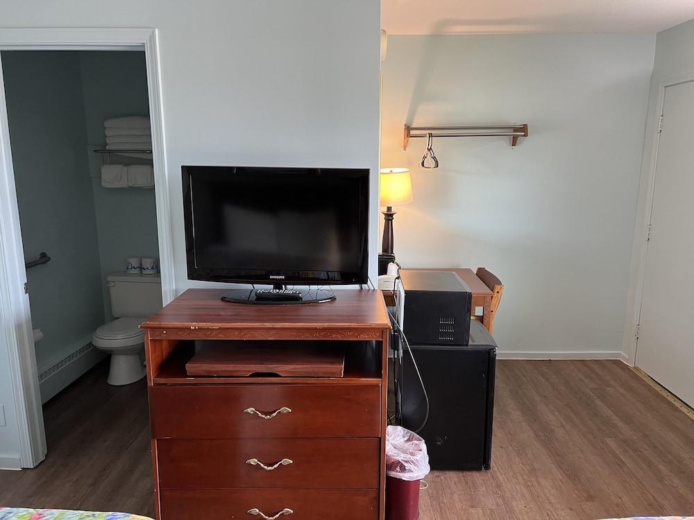 Crows Nest Inn Tawas photo 2