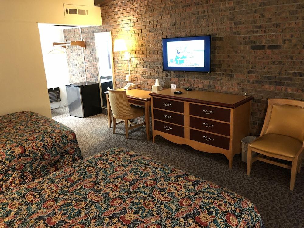 Dunes Inn photo 9