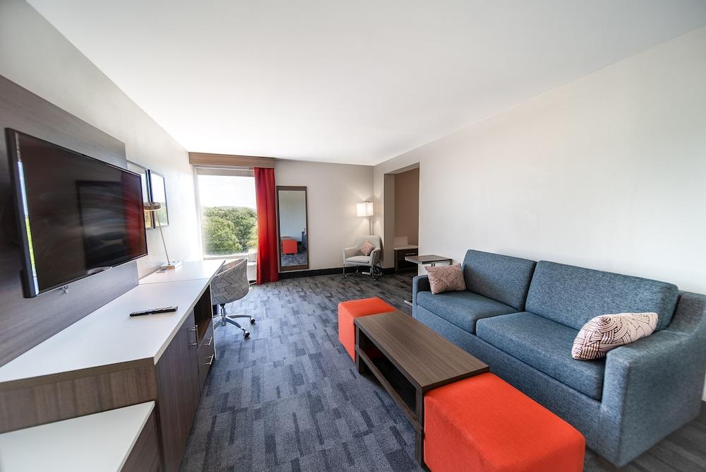 Comfort Inn & Suites Wyomissing/Reading photo 30