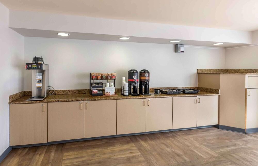 Extended Stay America Select Suites - Denver - Tech Center South - Greenwood Village photo 25