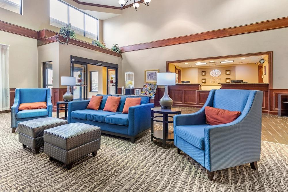 Comfort Suites Findlay I-75 near Sports Complex photo 4