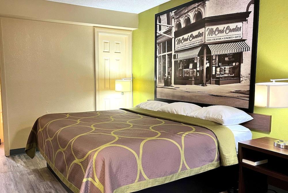 Super 8 by Wyndham Lafayette / Purdue Area photo 31