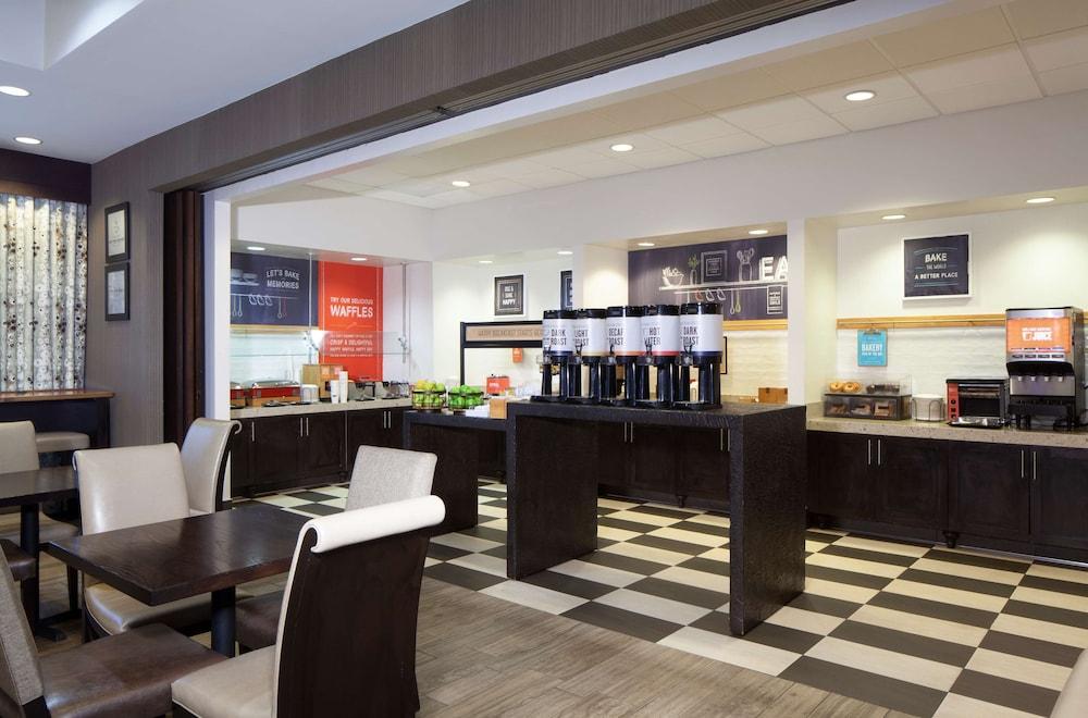 Hampton Inn Parsippany photo 46