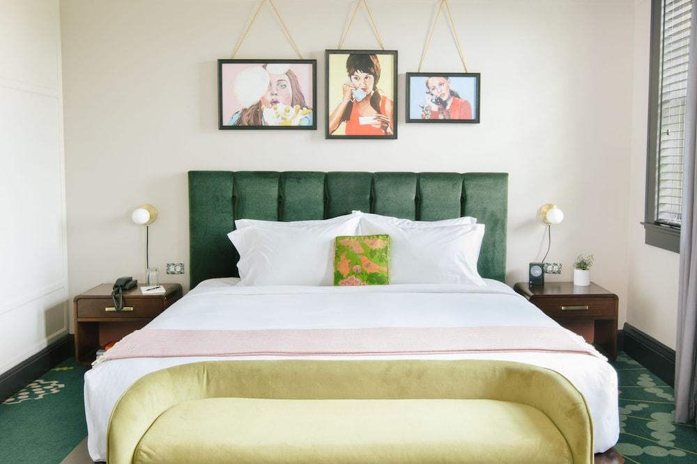 Hotel Clermont photo 1