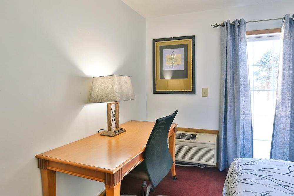 Amerivu Inn And Suites New Richmond photo 22