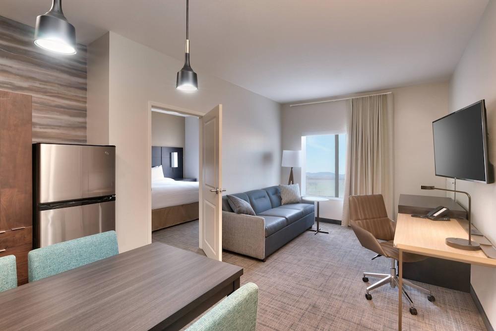 Residence Inn by Marriott Phoenix West/Avondale photo 10