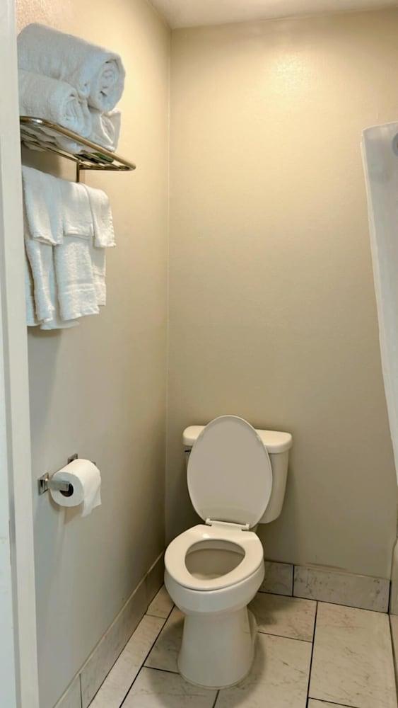 New Budget inn photo 15