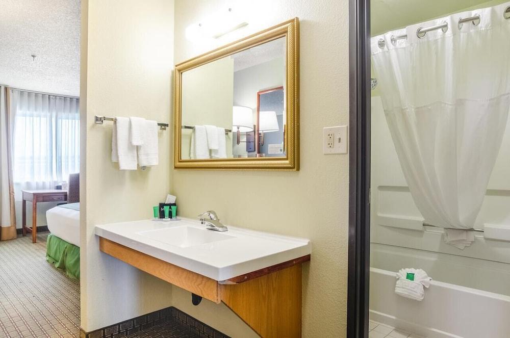 Cheyenne Guest Inn photo 11