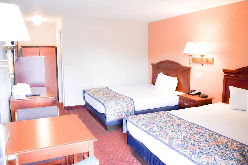 Knights Inn North Attleboro photo 10