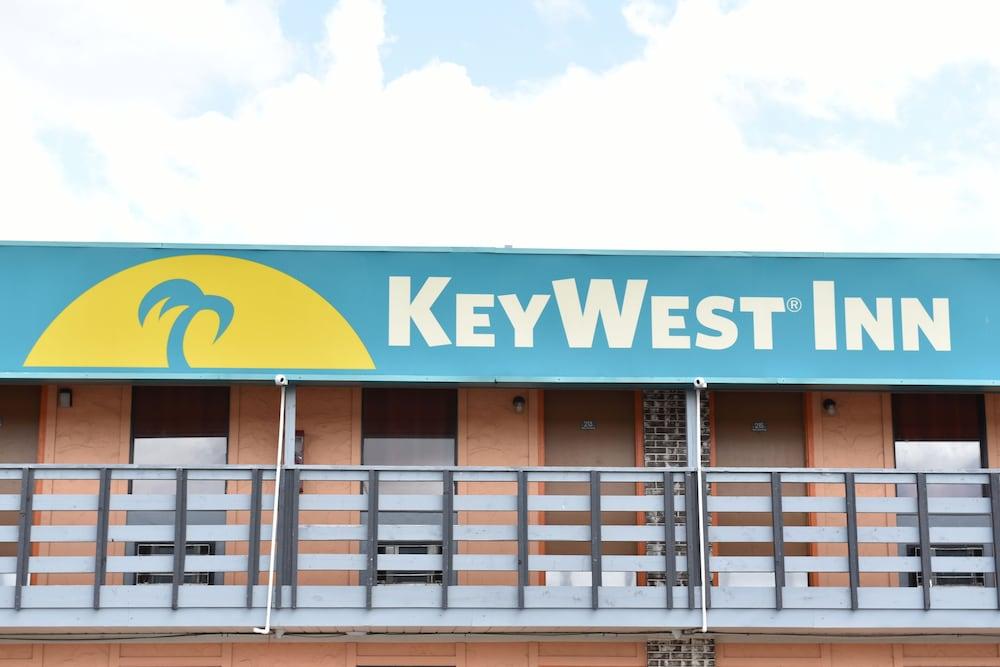 Key West Inn Hobart photo 18