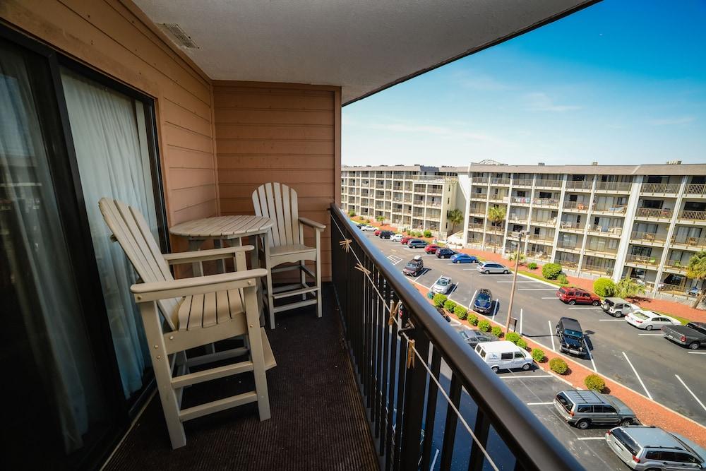 Myrtle Beach Resort by Beach Vacations photo 57