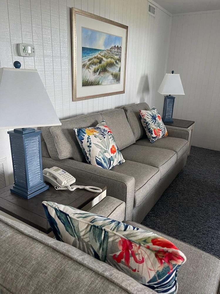 Outer Banks Beach Club photo 2