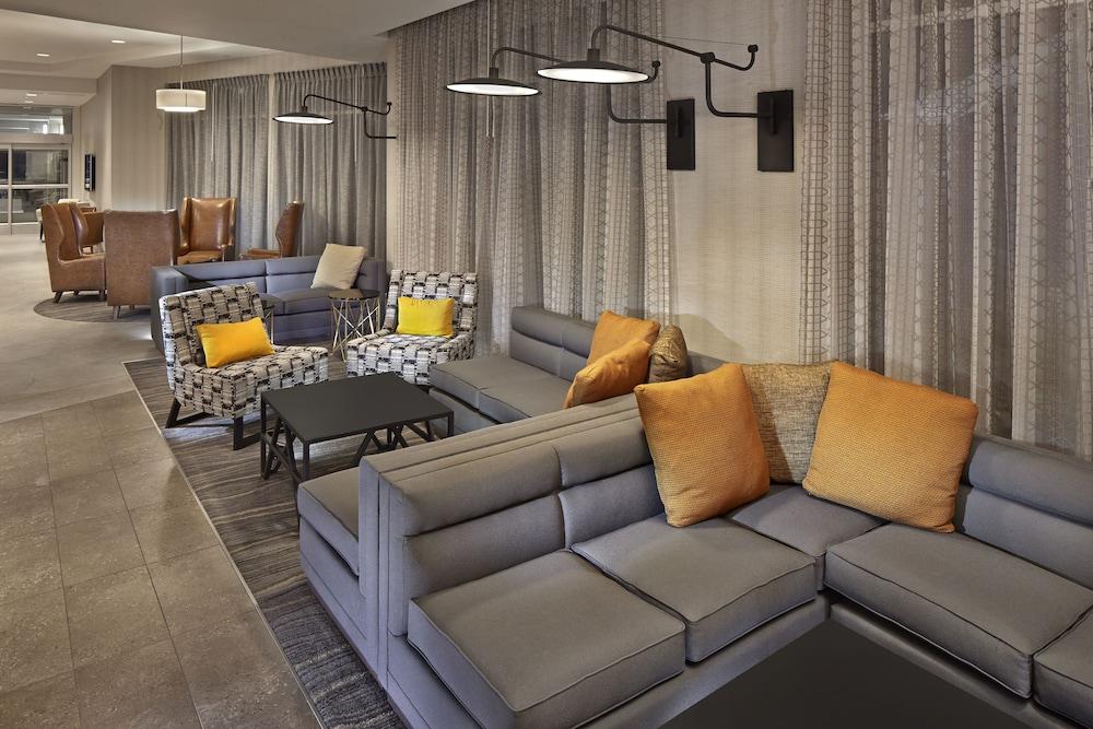 Hyatt Place Chapel Hill / Southern Village photo 6