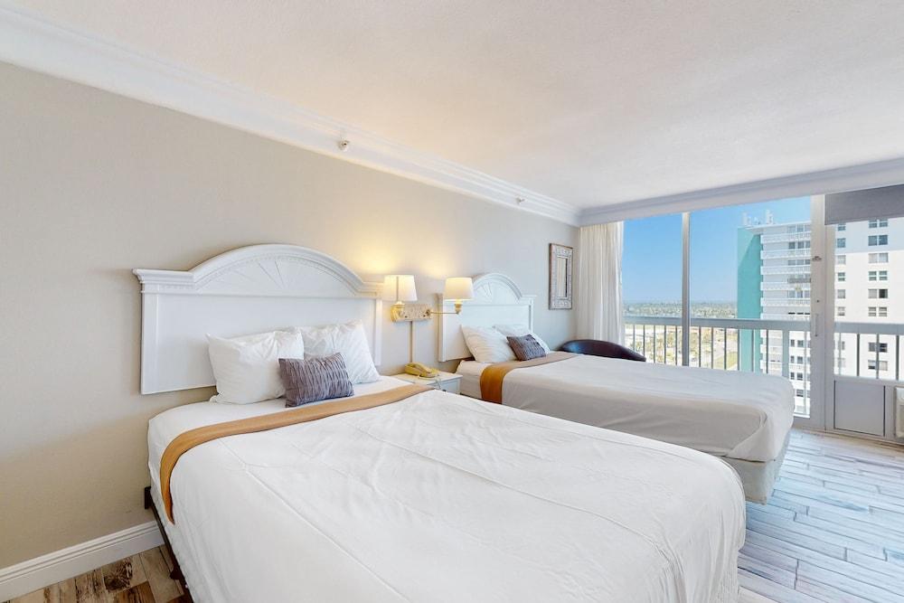 Daytona Beach Resort photo 38