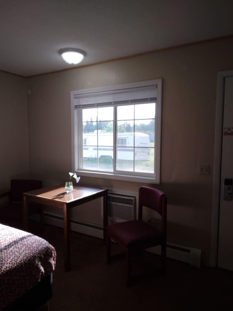 Northwoods Motels photo 18