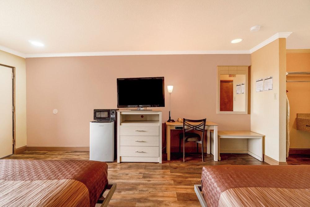 River Valley Motor Inn photo 43