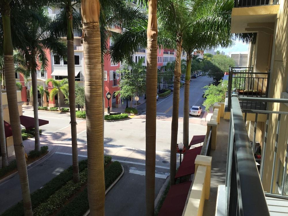 LYX Suites at Merrick Park in Coral Gables photo 70