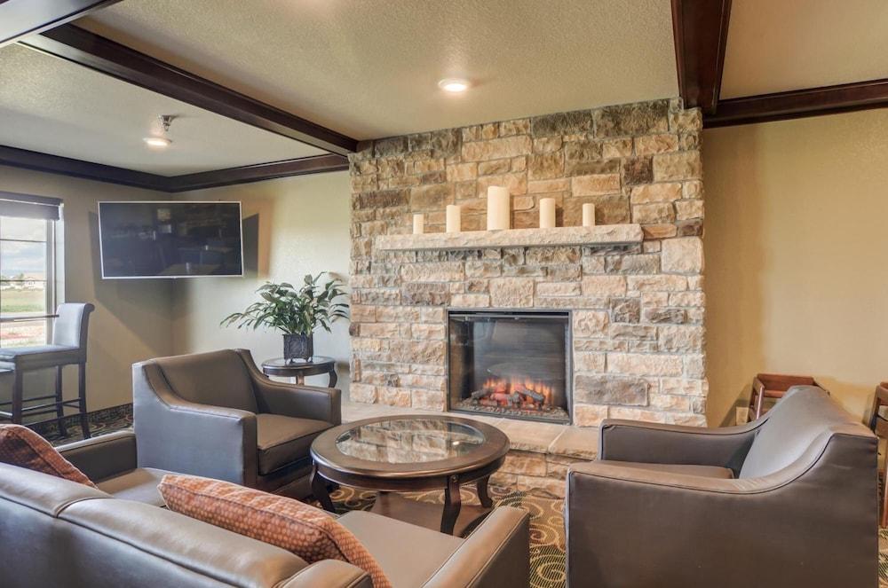 Cobblestone Inn & Suites - Altamont photo 22