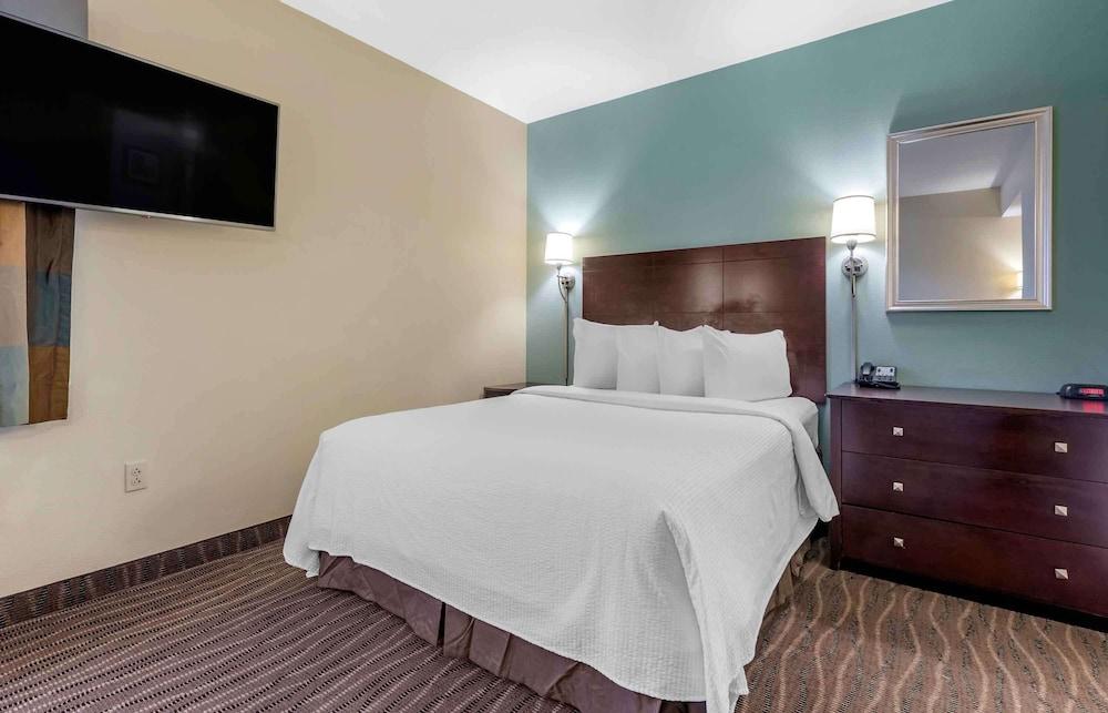 Extended Stay America Premier Suites Lakeland I4 photo 17