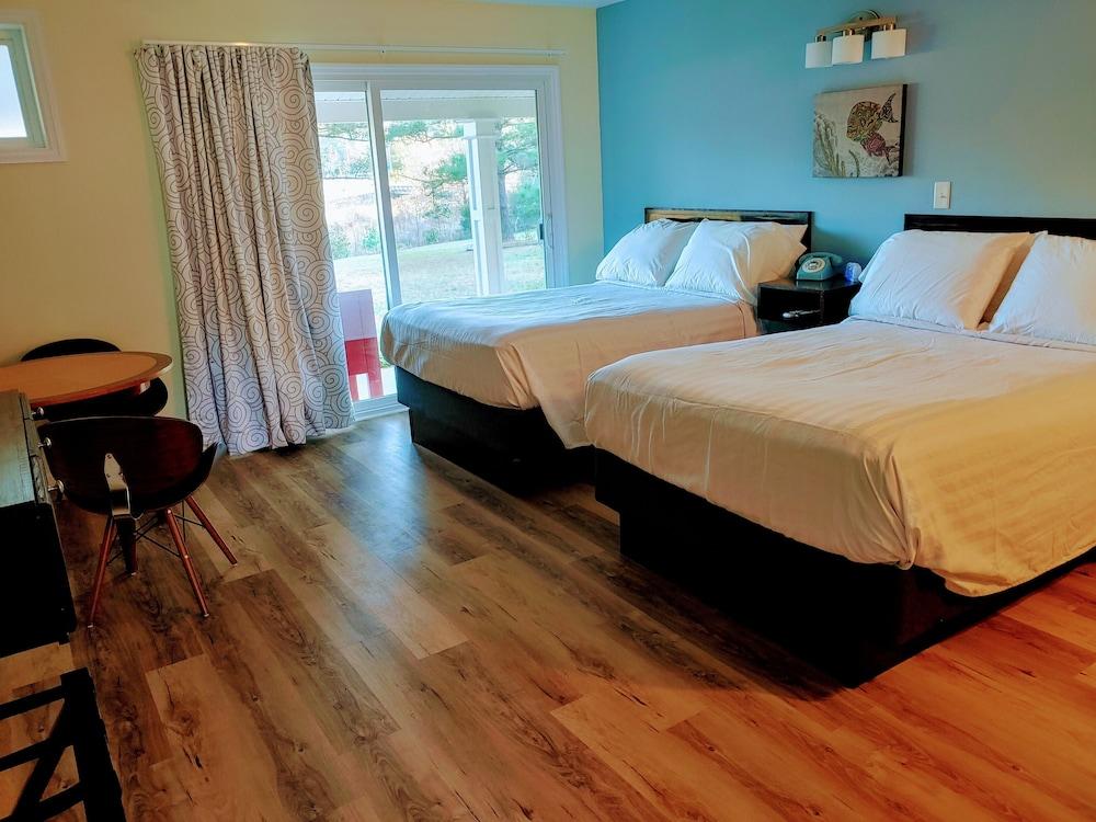 Boiling Spring Lakes Motel photo 2