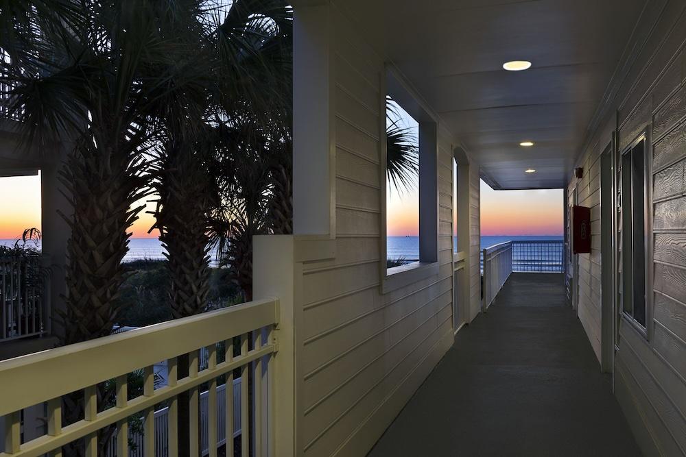 Seaside Inn Oceanfront photo 35
