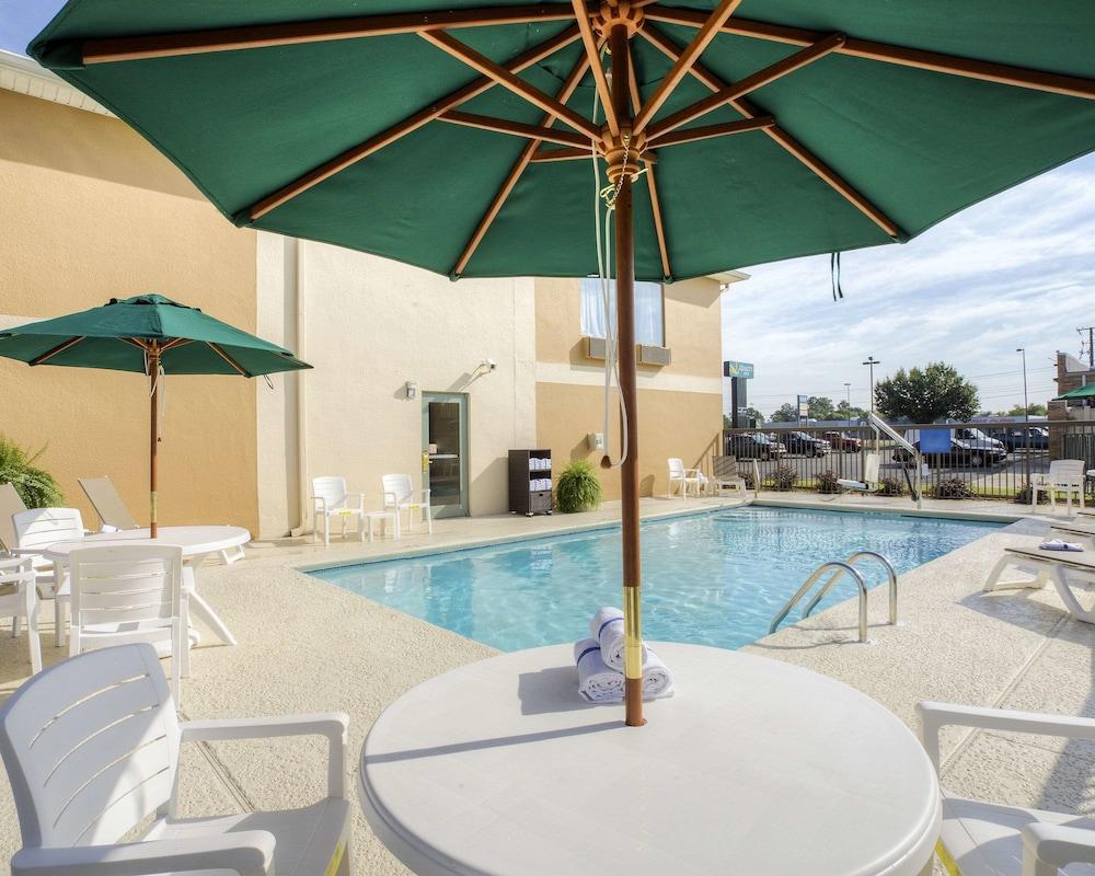 Quality Inn Fitzgerald photo 20