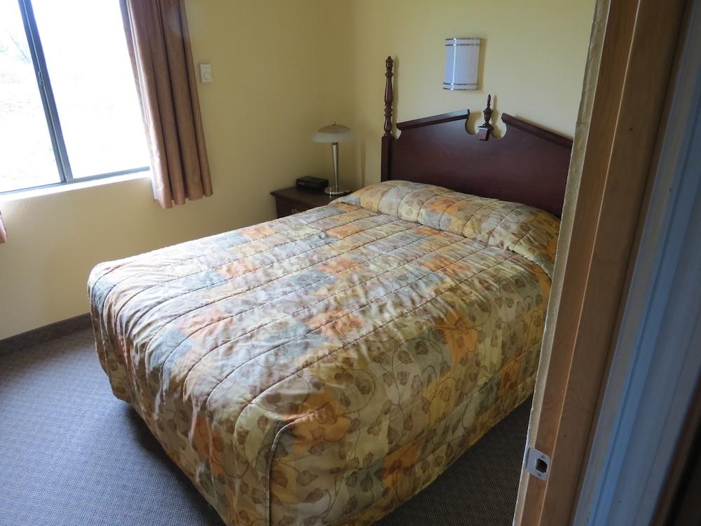 Western Royal Inn photo 3