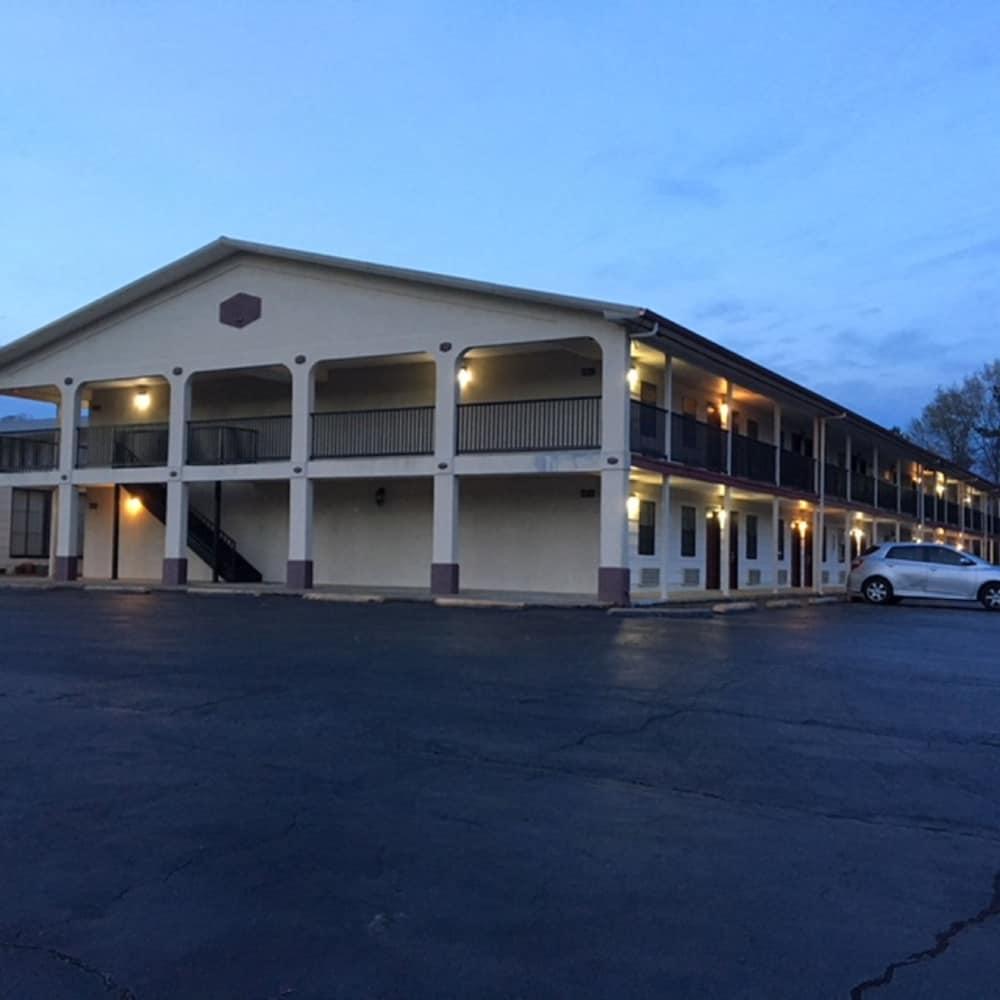 Suite Stay Talladega photo 27