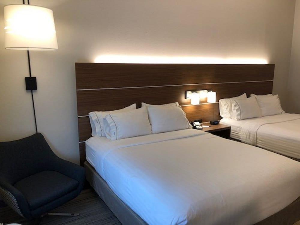 Holiday Inn Express & Suites Rio Grand by IHG photo 8