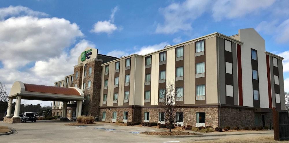 Holiday Inn Express Inn & Suites Searcy by IHG photo 61