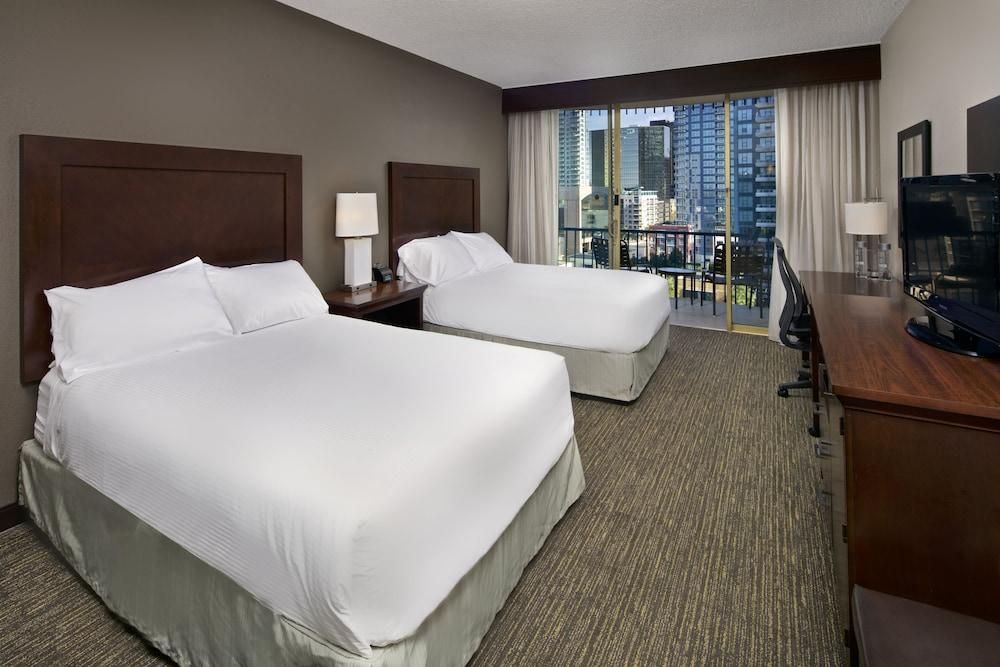 Wyndham San Diego Bayside photo 23