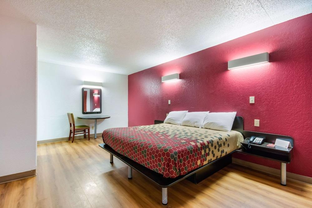 Econo Lodge photo 19