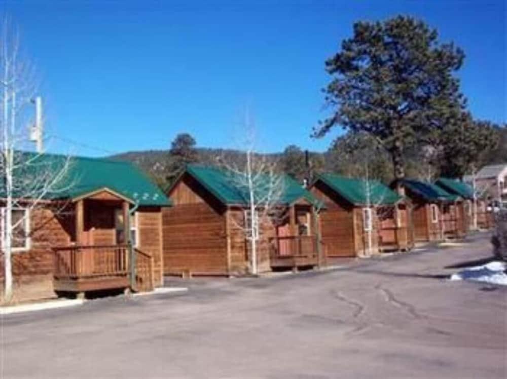 Eagle Fire Lodge & Cabins photo 25
