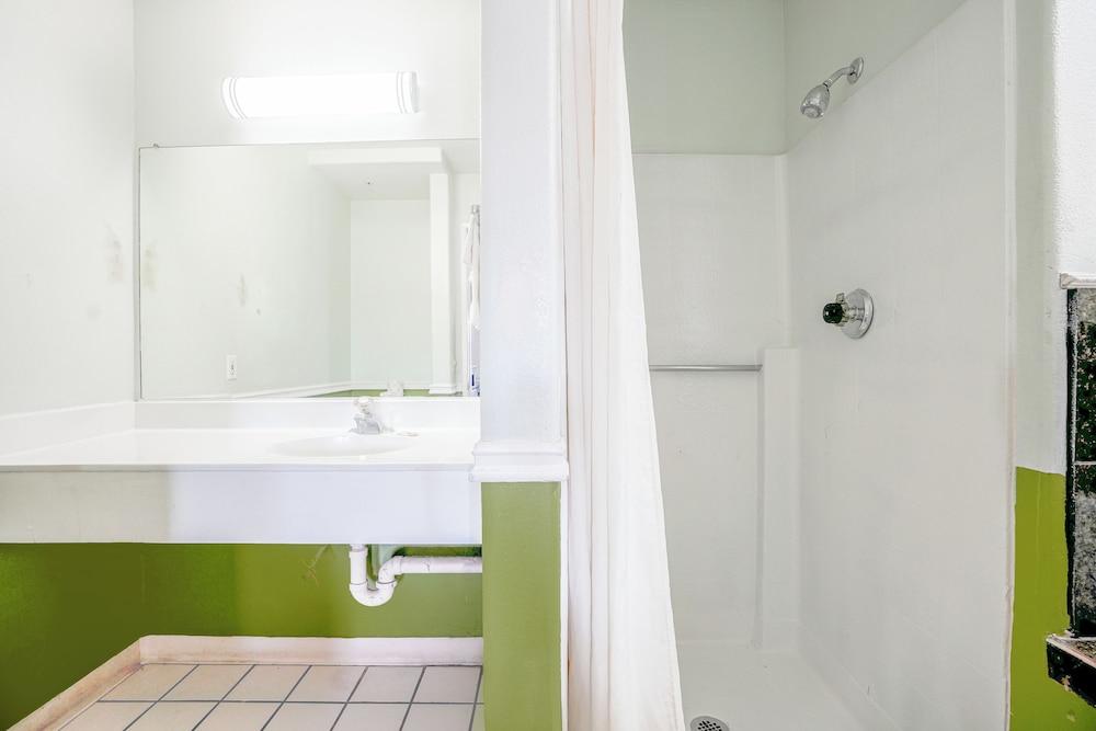 Day&Night Inn photo 28