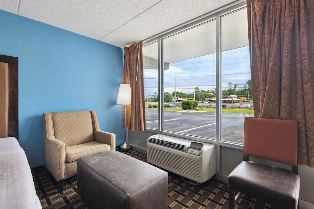 Relax inn by OYO Greeneville Near Hwy US-321 photo 17