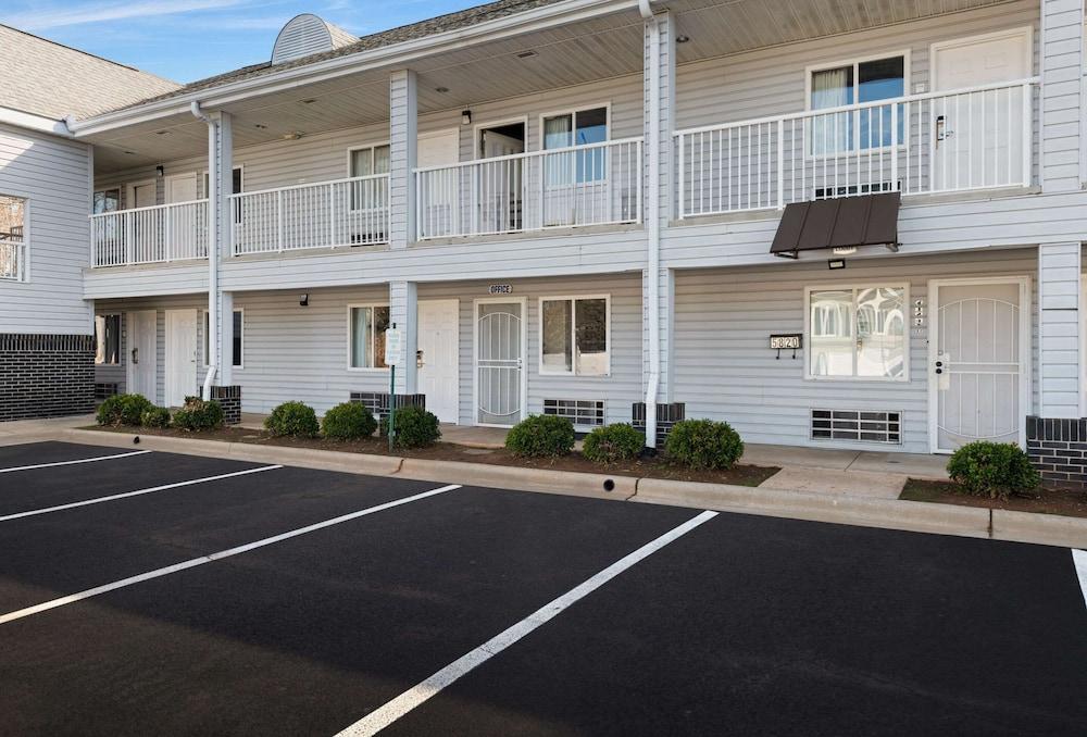 Rodeway Inn Charlotte Independence Blvd. photo 35