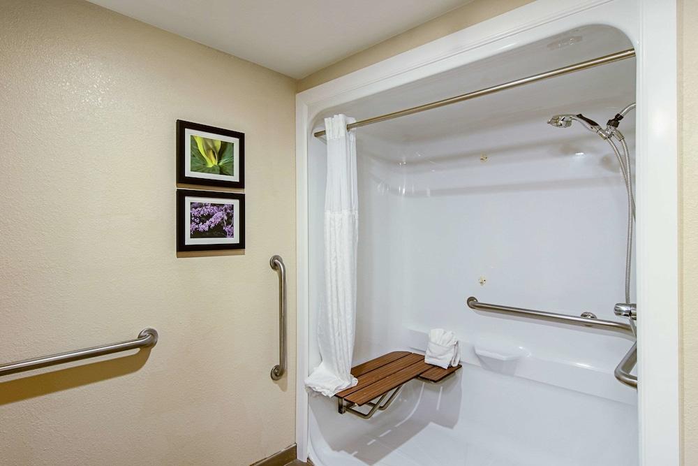 Comfort Suites Knoxville Airport photo 29