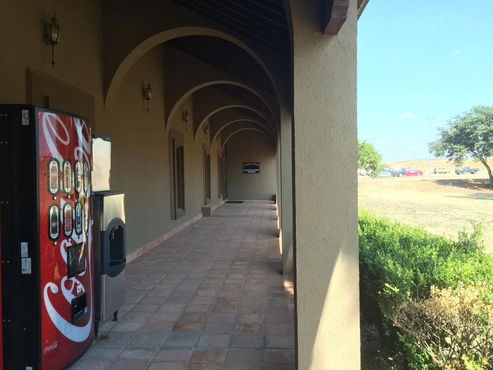 Frio Inn photo 6